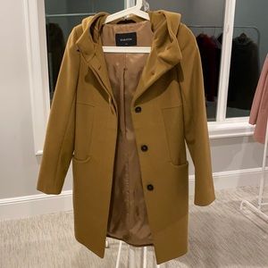 Aritzia Babaton wool coat.(Tan)